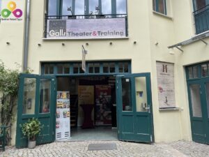 Bild Eingang Galli Theater Berlin
