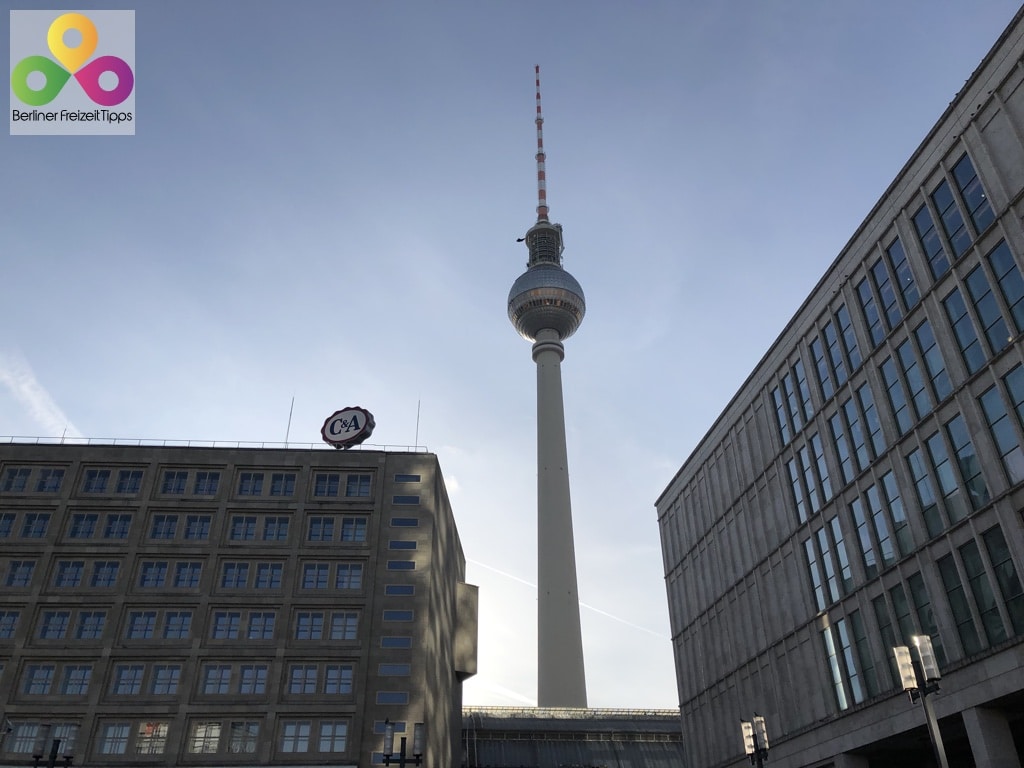 Bild Fernsehturm Blick vom Alexanderplatz