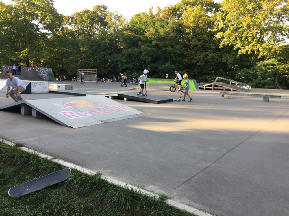 Bild-Mellowpark-BMX-Skateboard-Inline-Skaten-Rollschuhbahn02.jpeg